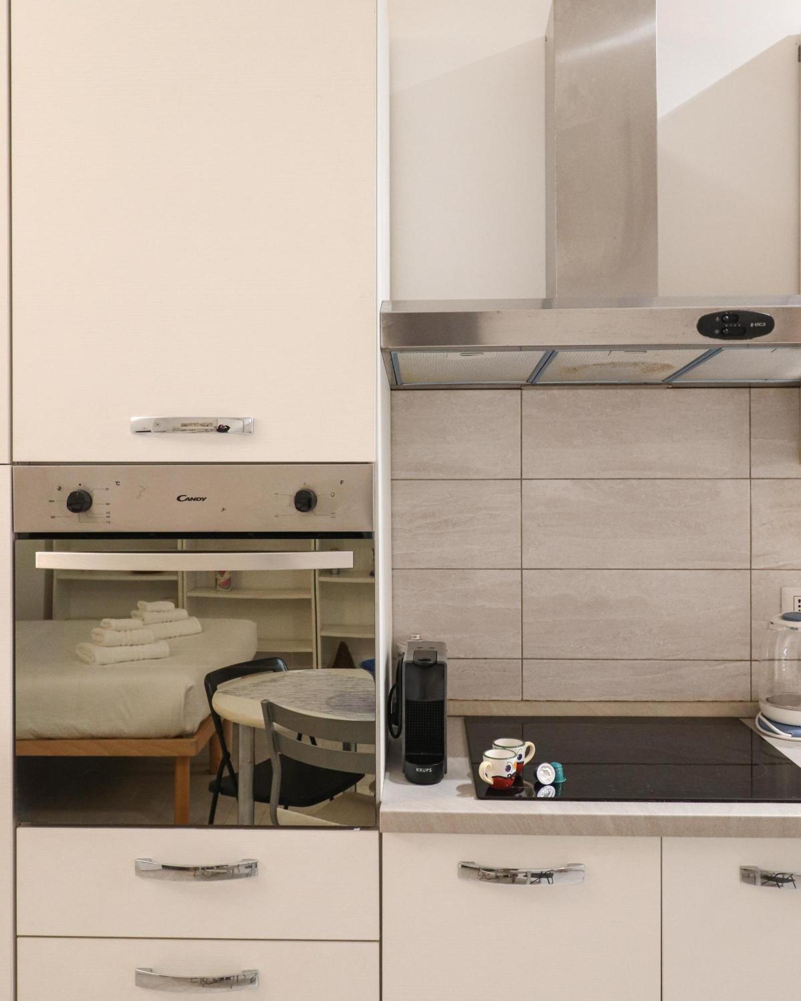 Appartamento Centro 10 Min - Confortevole - Metro 5 Min Roma